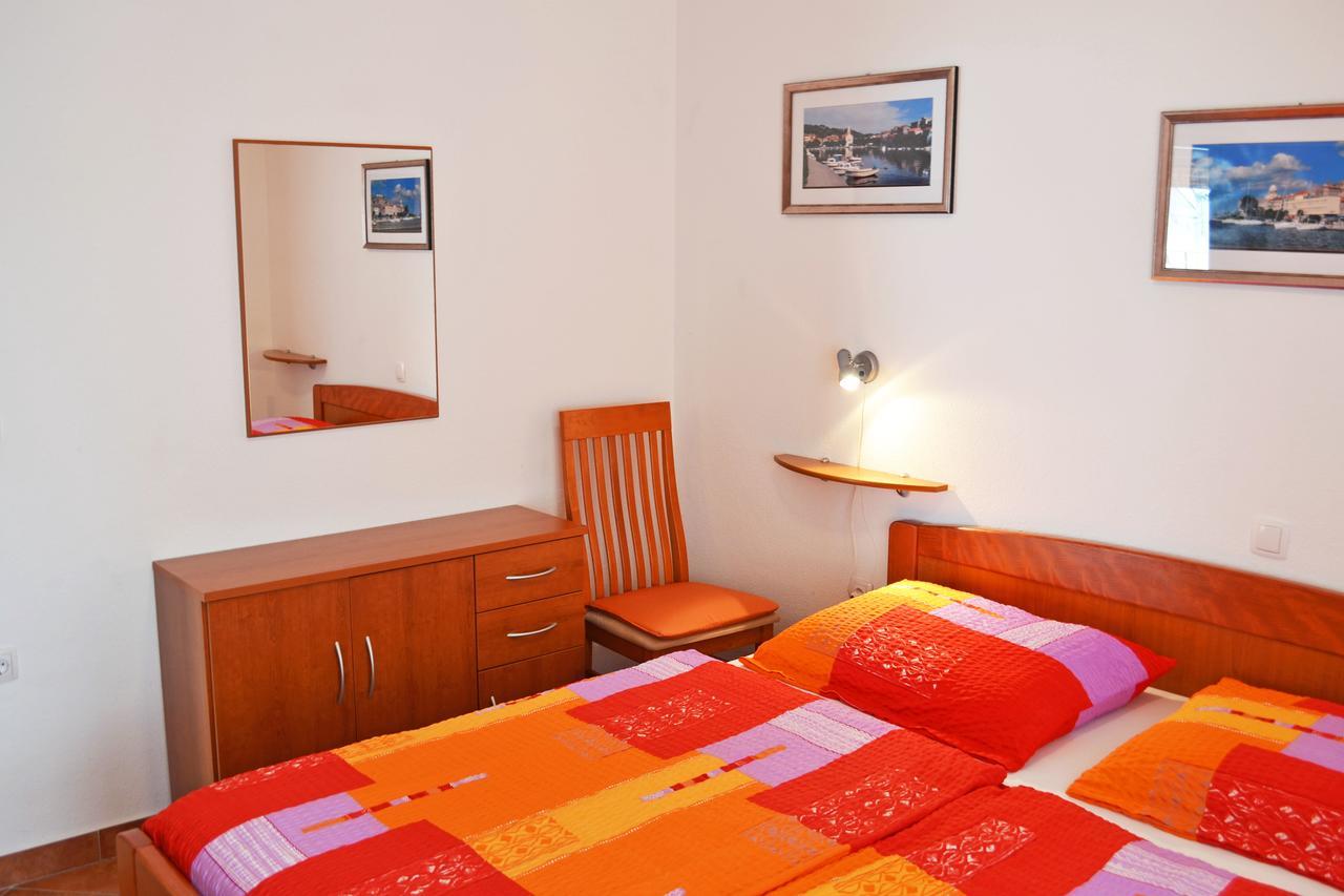 Apartments Milka Vodice Eksteriør bilde
