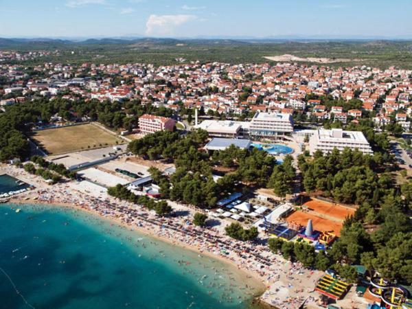 Apartments Milka Vodice Eksteriør bilde